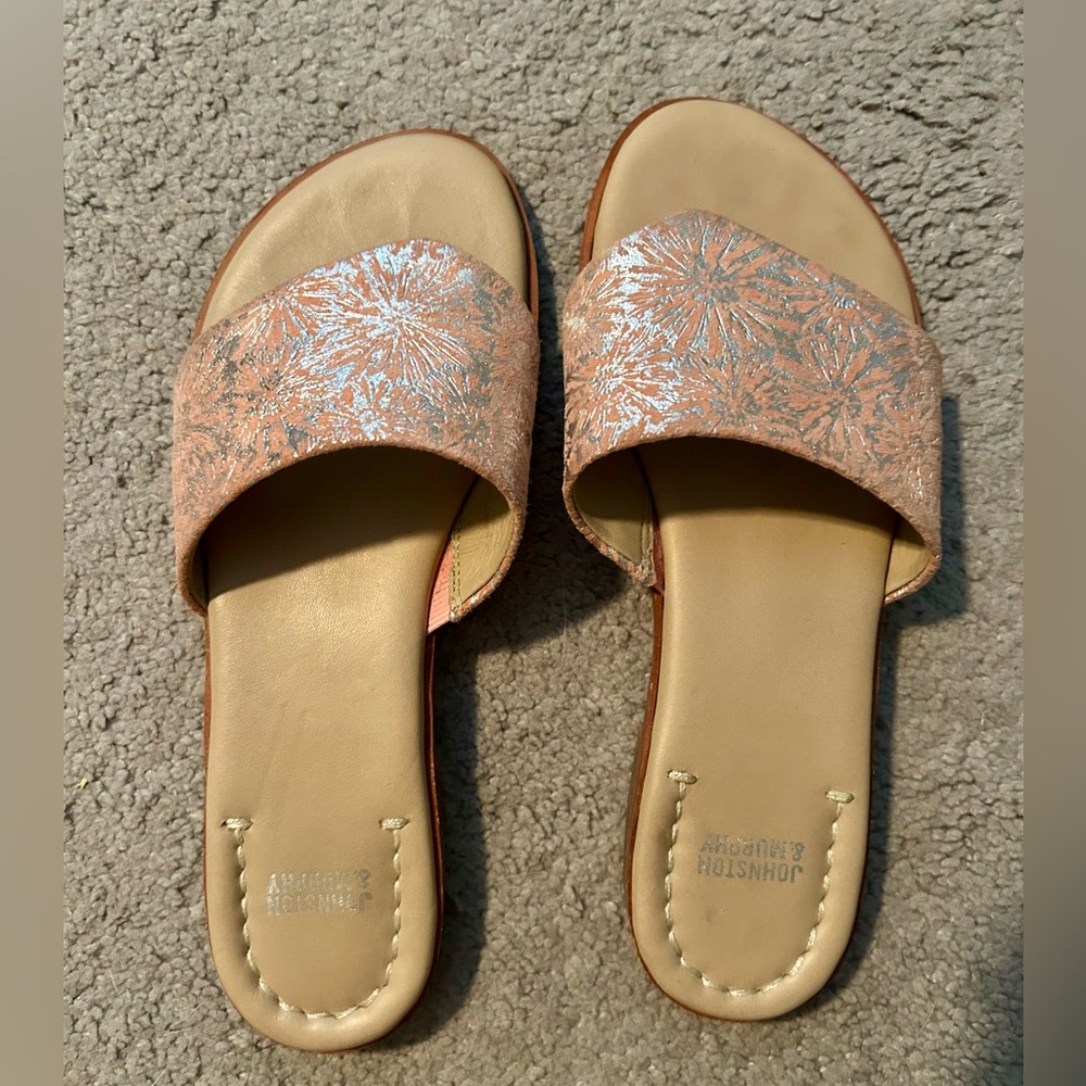 Johnston and Murphy Pink Slip Ons